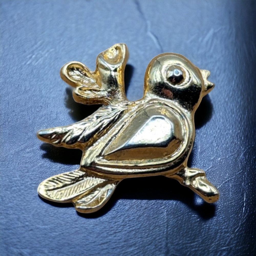 Signed JJI Gold Tone Small Bird On Branch Vintage Hat Lapel Backpack Pin Brooch - Picture 1 of 3